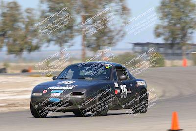 media/May-01-2022-CalClub SCCA (Sun) [[03a481c204]]/Group 5/Qualifying (I5)/